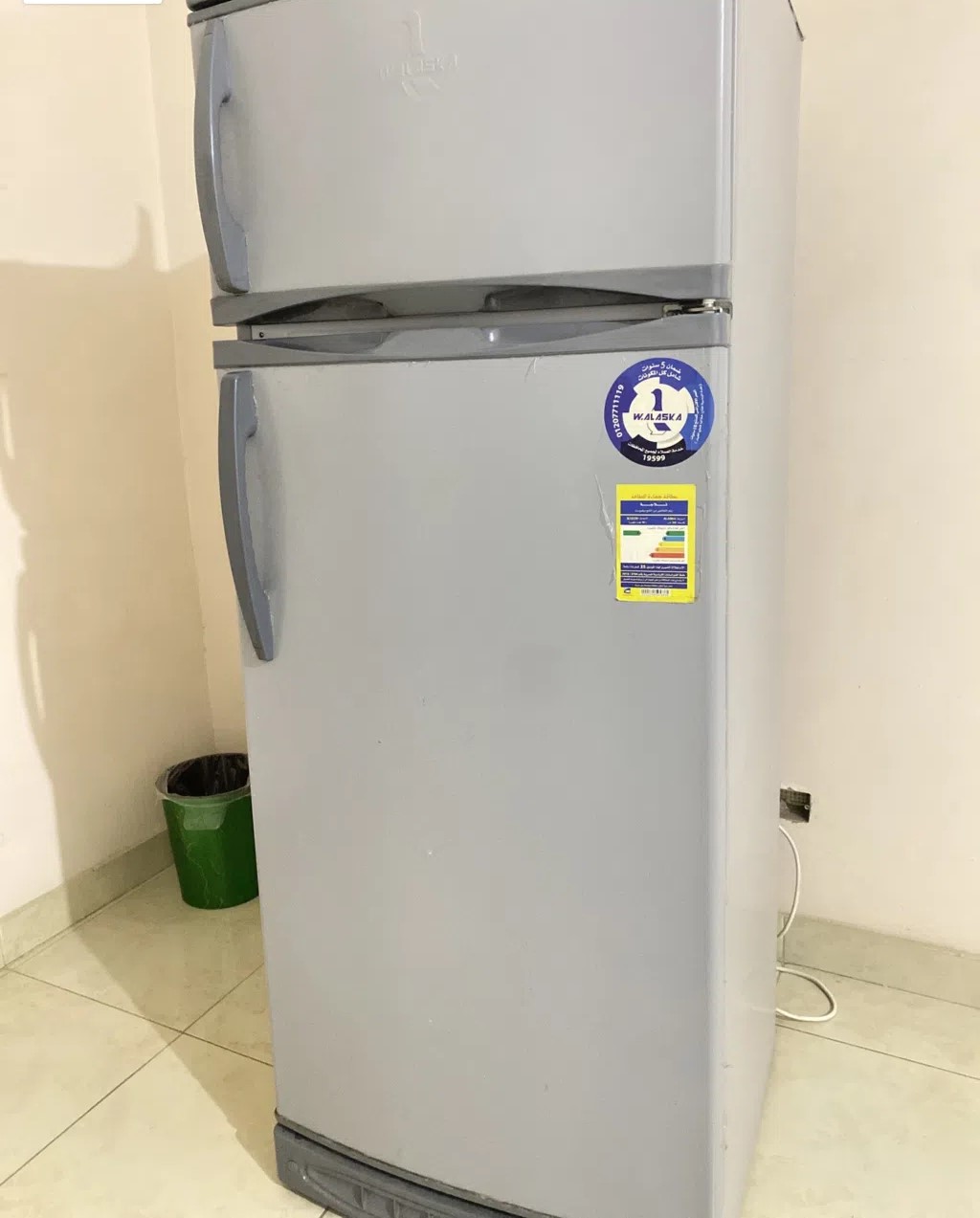 ثلاجة الاسكا مستعملة
