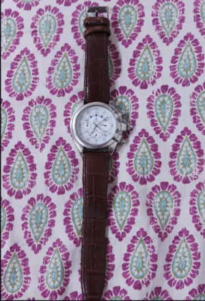 ساعة رجالية للبيع