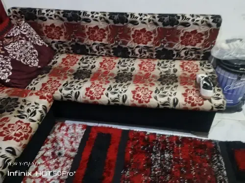 للبيع صوفايات عدد3 بدون الاسفنج