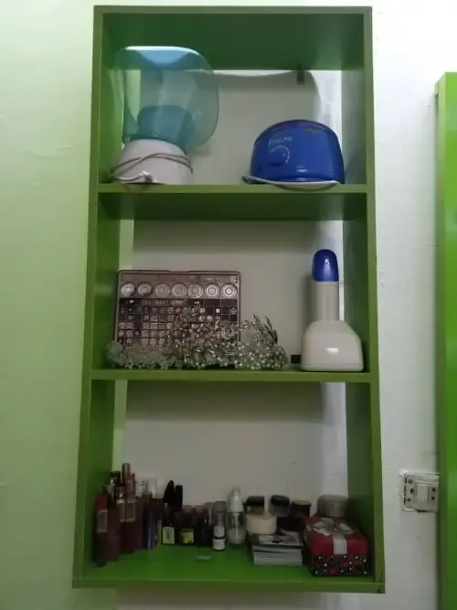 عدة صالون للسيدات كاملة