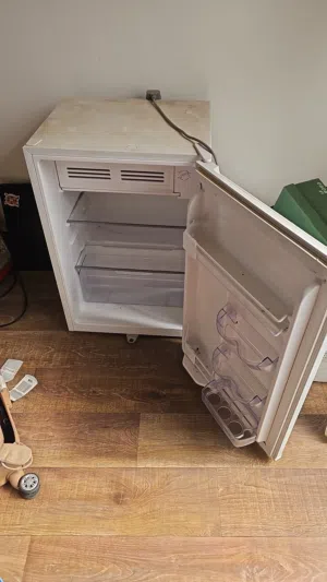 ثلاجة الحافظ