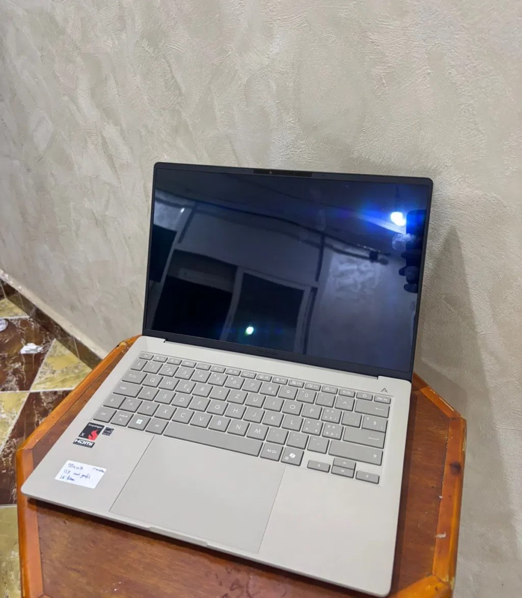 ASUS ZENBOOK A14