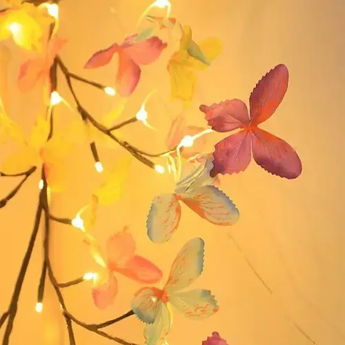 شجرة مضيئة❗️الفراشات❗️