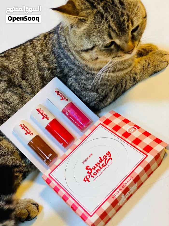 كلوس احمر شفاه