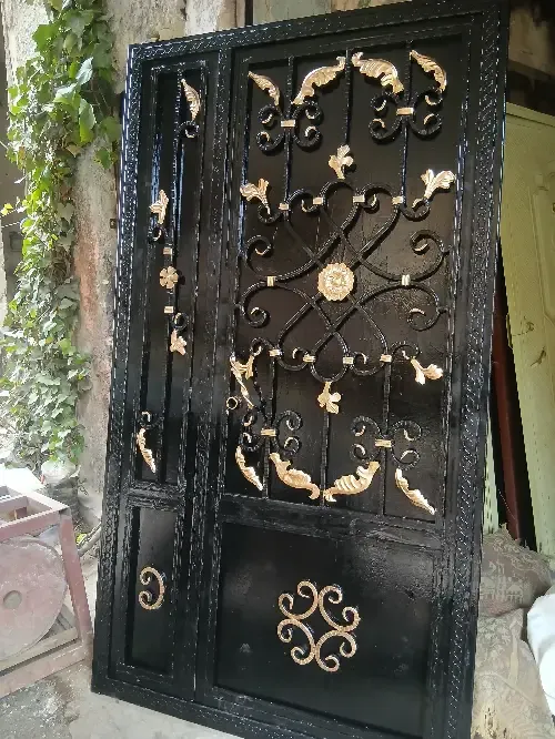 باب حديد للبيع