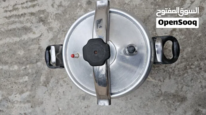 طنجرة مطبخ جميلة جدا وكبيرة البيع