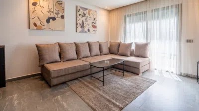 شقة مودرن فاخرة للإيجار