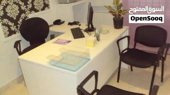 مكاتب شركة للبيع