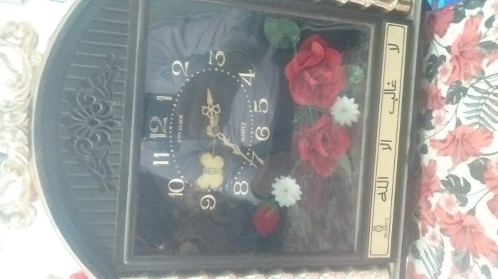 ساعة حائطية