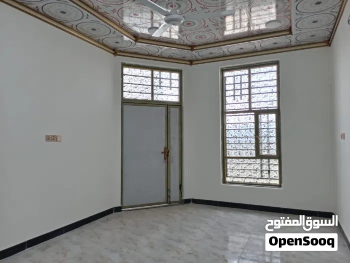 شقة حديثة مؤثثة بالكامل