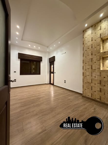 للبيع شقة مساحة90م