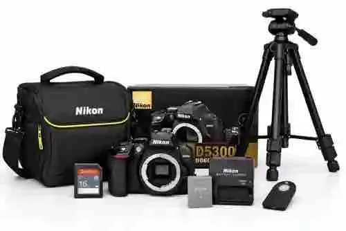 كاميرا D5300 body فقط