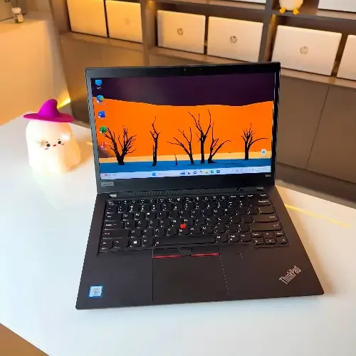 لابتوب البرامج الهندسية