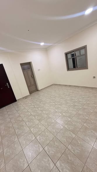 للإيجار شامل الماء والكهرباء