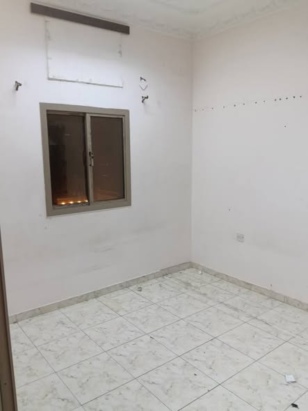 استديو للايجار في مدينة عيسى