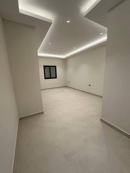 للبيع بيت مجدد بالكامل