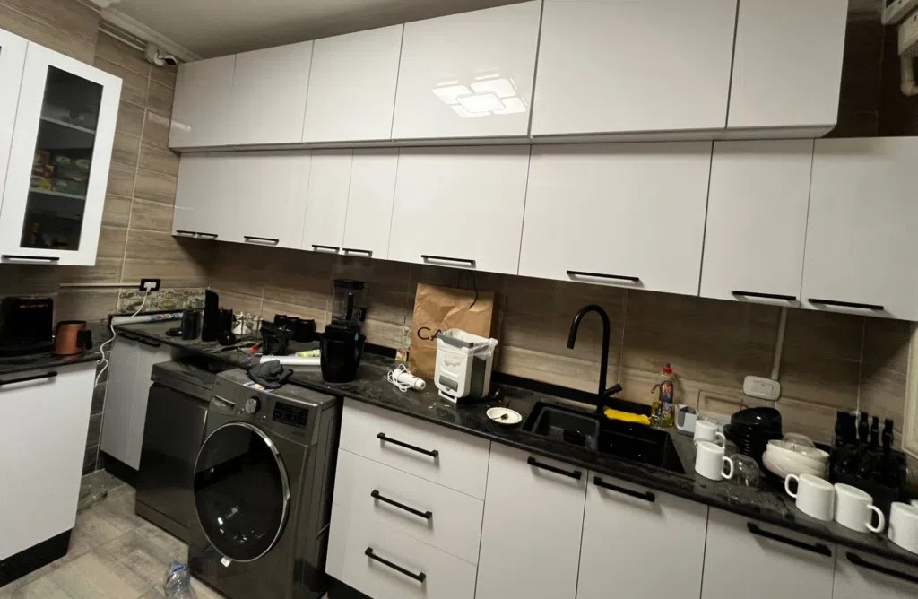 مطبخ ⁦⁦7⁩⁩ قطع بالدولاب