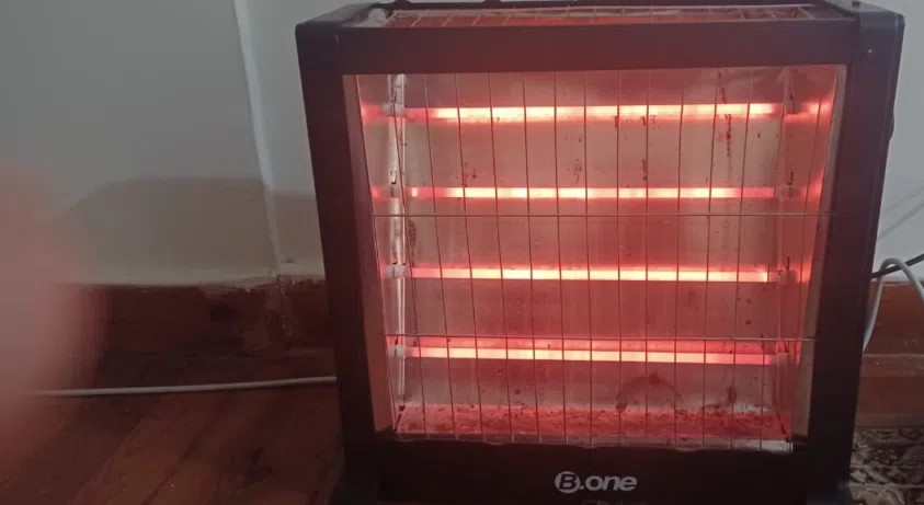 مدفأة كهربائية