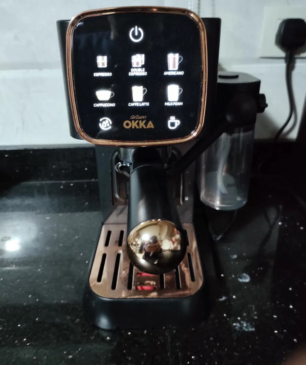 ماكينة قهوة اوكا ⁦⁦okka⁩⁩