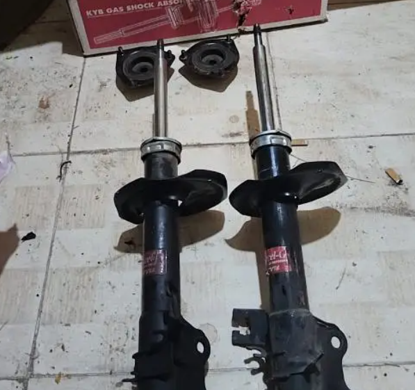 مساعدين امامي