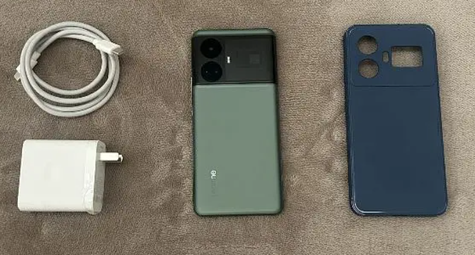 Realme GT 5 | 256GB + 12GB