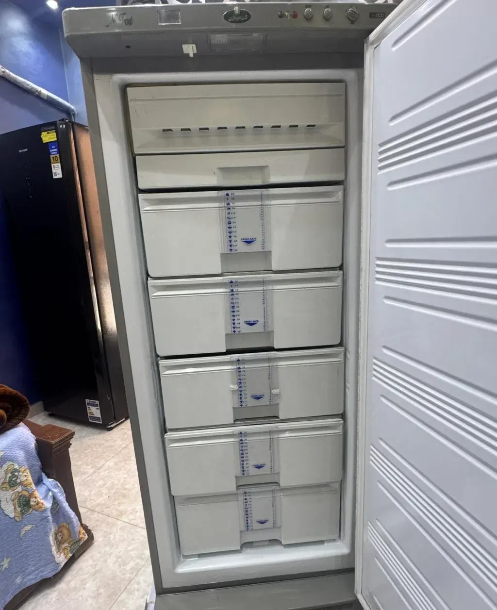 للبيع ديب فريزر كريازي