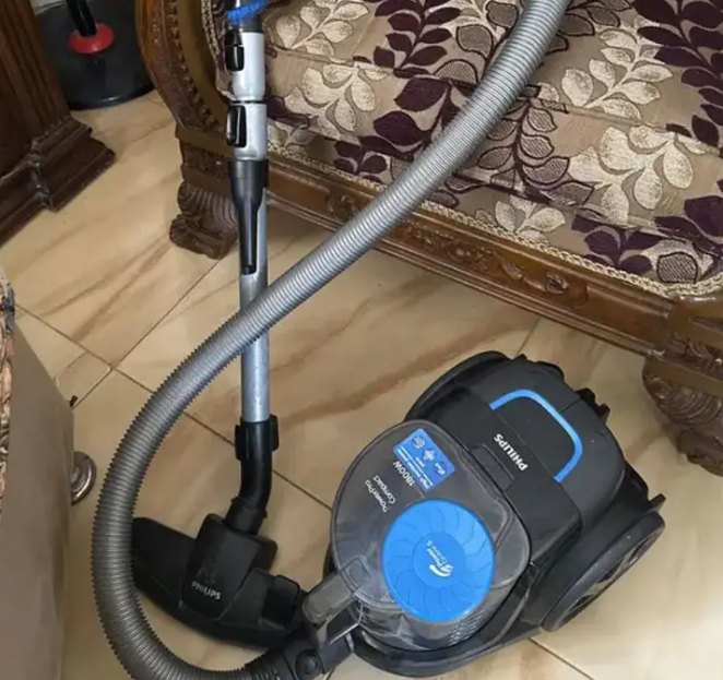 مكنسة كهربائية فيليبس