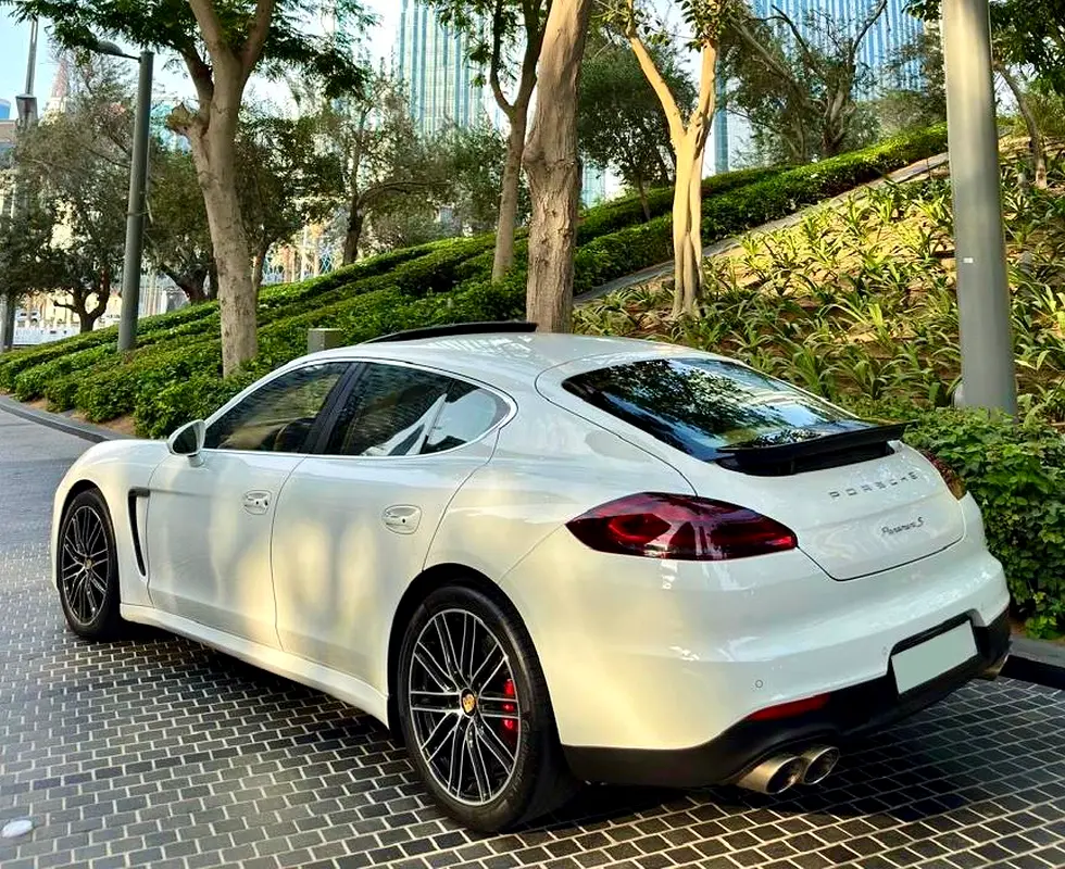 Porsche Panamera S 2015