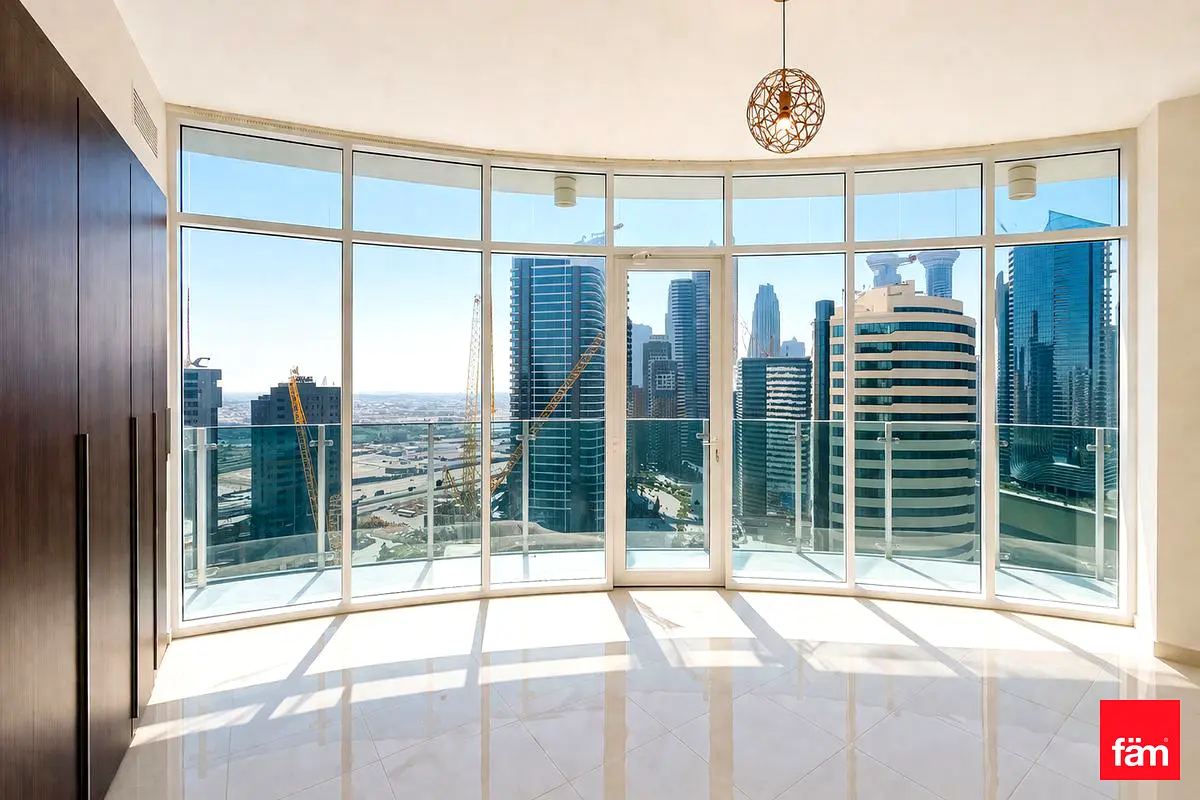 Panoramic View | Closed Kitchen