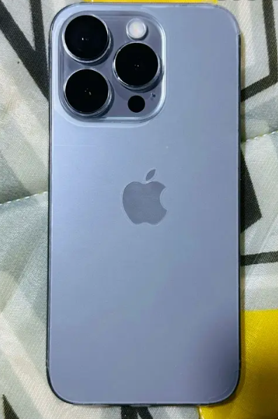 15 Pro 256 GB
