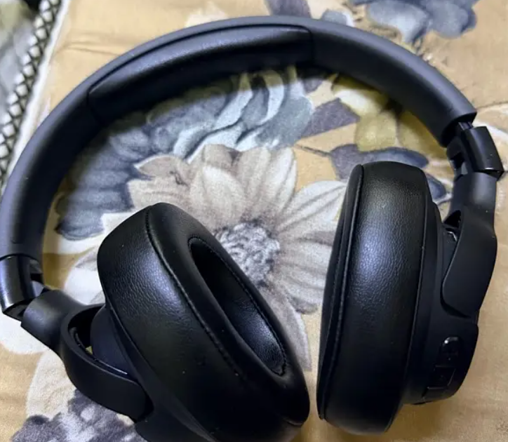 JBL TUNE 770NC FOR SALE