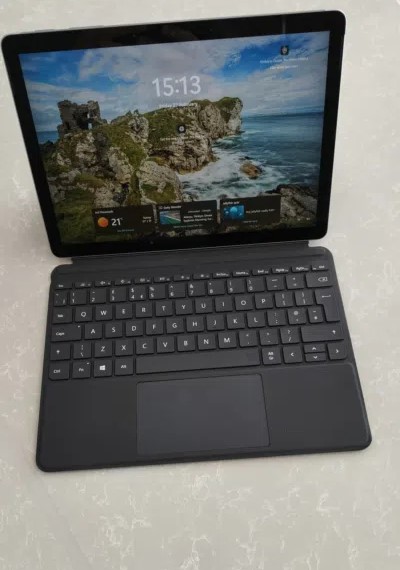 Microsoft Surface Go 3 (Core i3)