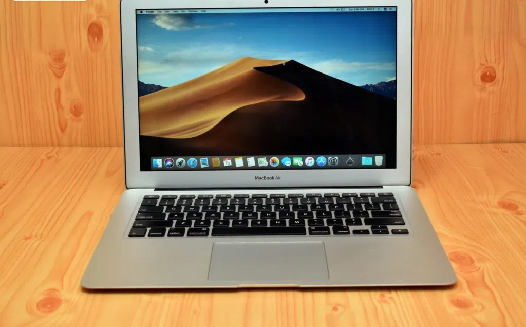 Apple MacBook Air 13inches For Saale  In El Ryan