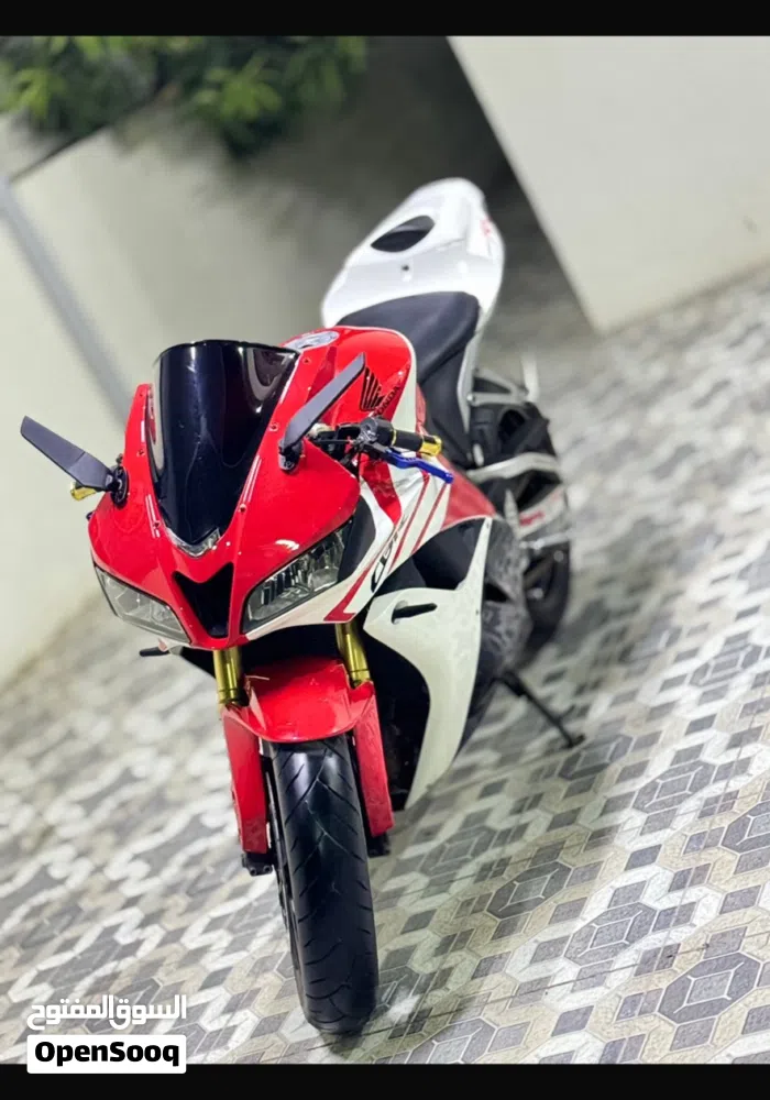 هوندا ⁦CBR600RR⁩ m 2011