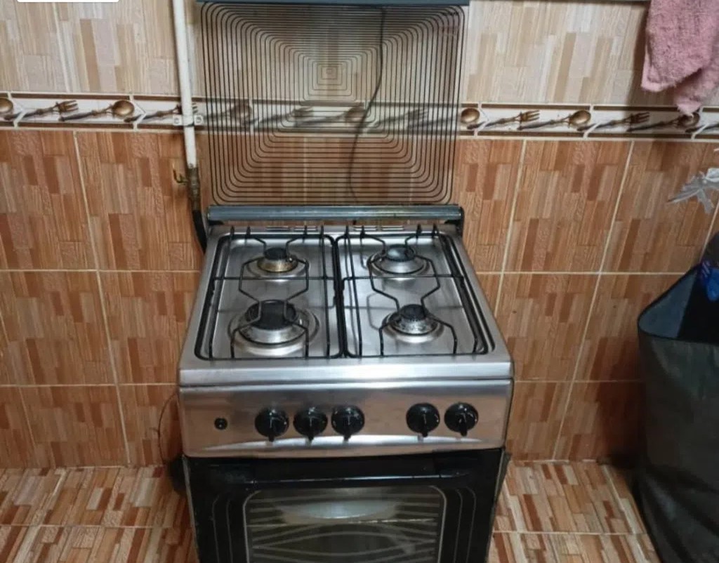 بوتجاز حالة جيده فرن شغال للبيع في الإسكندرية