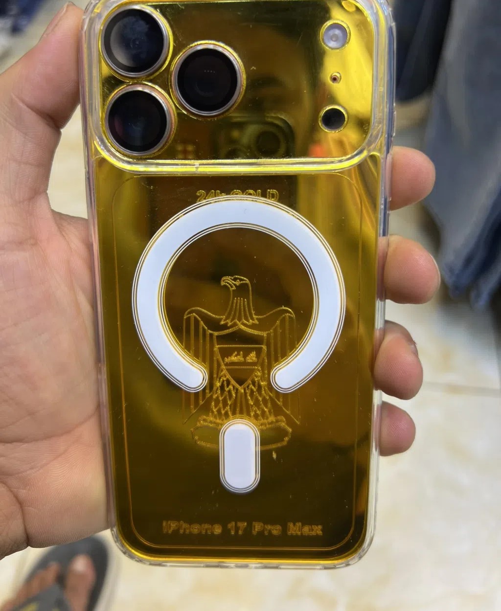 ايفون ⁦⁦17⁩⁩ برو ماكس ذاكره ⁦⁦256⁩⁩ لون برتقالي