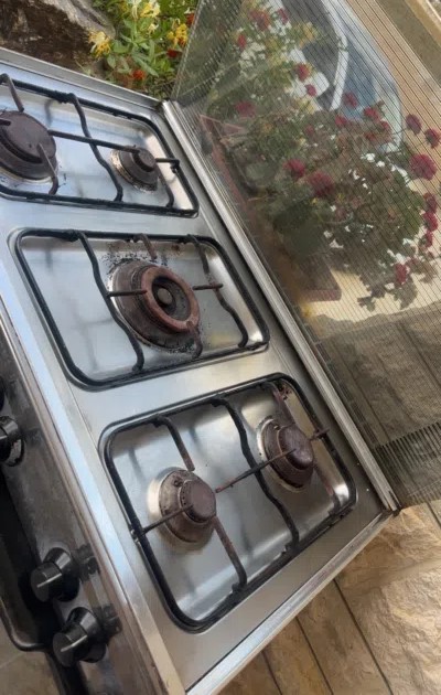 غاز بحالة جيدة للبيع في عمان