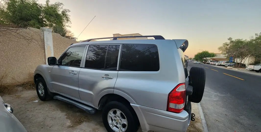 Mitsubishi Pajero 2003