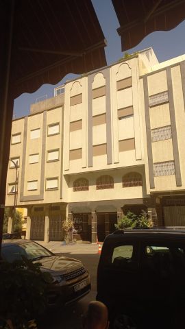 منزل للبيع من 2كراجات وسدة مساحته 100 متر