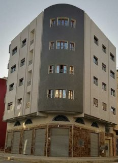 عمارة للبيع مكون من 4 طوابق