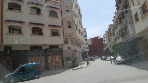 منزل للبيع نصف سدة مع كراج تجاري