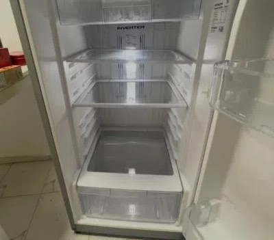 Hitachi Double Door Refrigeratorfor sale in doha