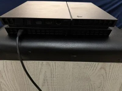 Ps4 500 gb fat للبيع في القاهرة