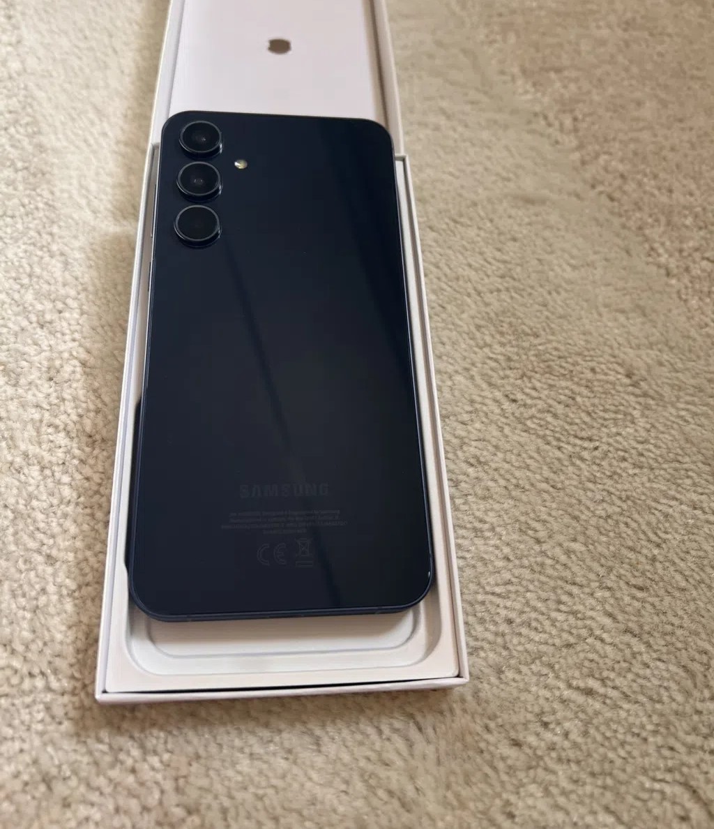 جالاكسي ⁦⁦A55⁩⁩ ⁦⁦5g⁩⁩ للبيع في الجيزة