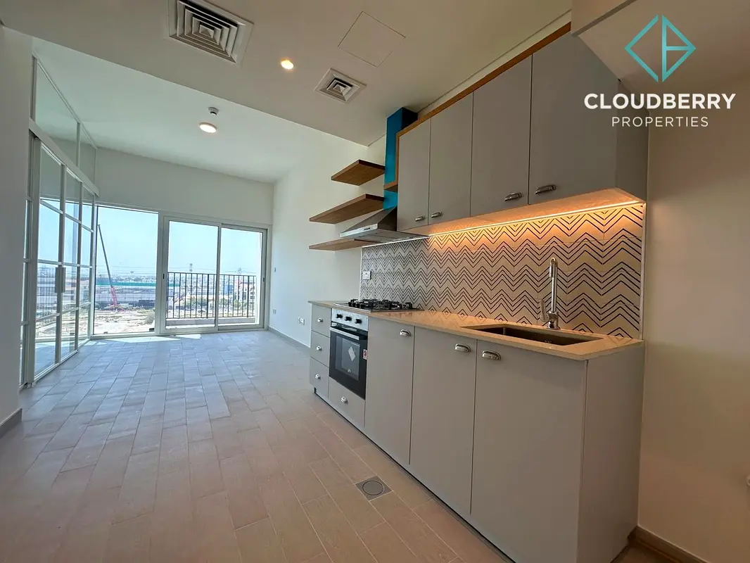 Exclusive | Skyline View | Rented للبيع