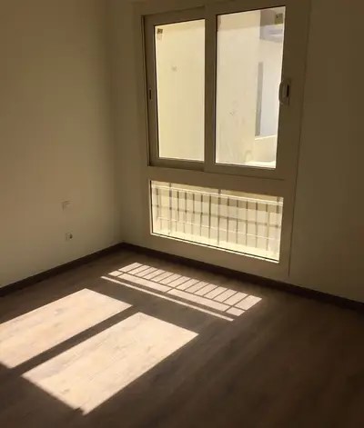 شقة مميزه - مطبخ وتكييفات - للايجار في سيراس اب تاون كايرو - المقطم - القاهرة