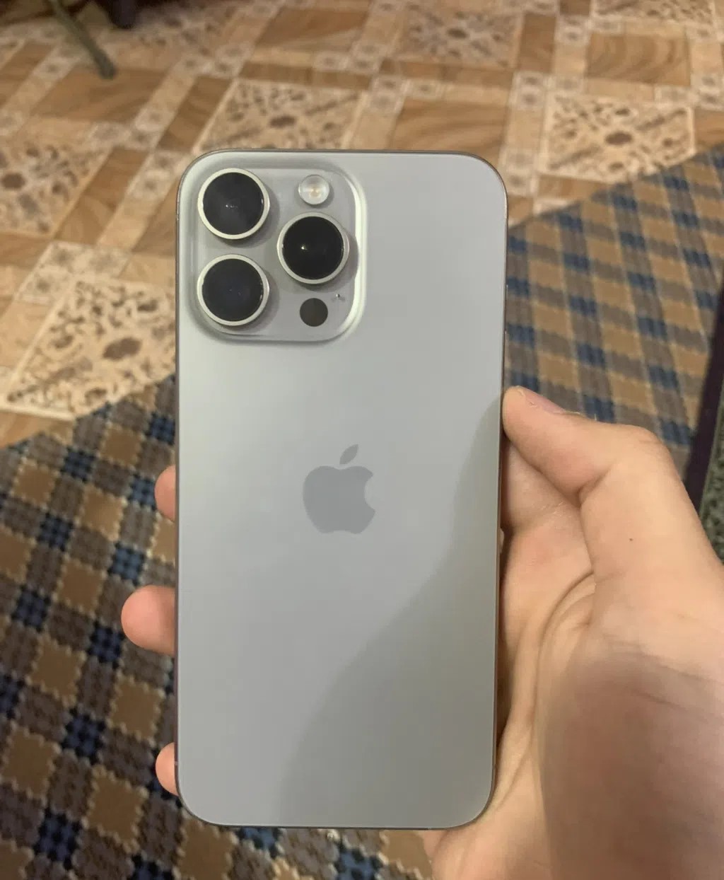 ايفون ⁦⁦15⁩⁩ برو ماكس ذاكرة ⁦⁦256⁩⁩ بطارية ⁦⁦89⁩⁩ للبيع