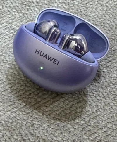 ⁦⁦HUAWEI⁩⁩ ⁦⁦FreeBuds⁩⁩ ⁦⁦6i⁩⁩ سماعة هواوي للبيع