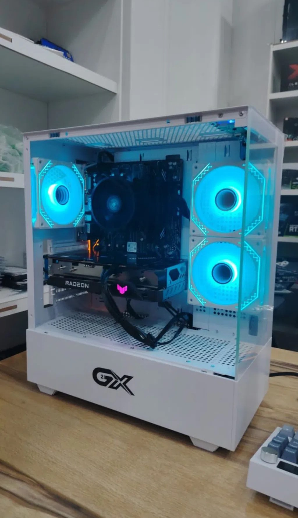 ⁦⁦Pc⁩⁩ ⁦⁦gaming⁩⁩مستعجل بالبييع
