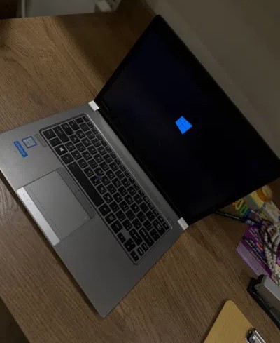 ⁦⁦Toshiba⁩⁩ ⁦⁦Dynabook⁩⁩ لابتوب للمس وكيبورد
